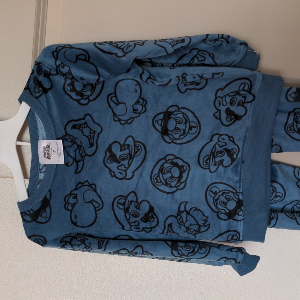 Boys Matching Set. - Picture 3 of 9